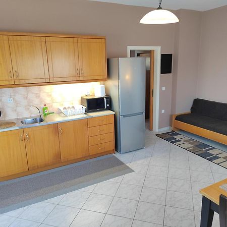 Manos Apartments Κολυμβάρι Εξωτερικό φωτογραφία